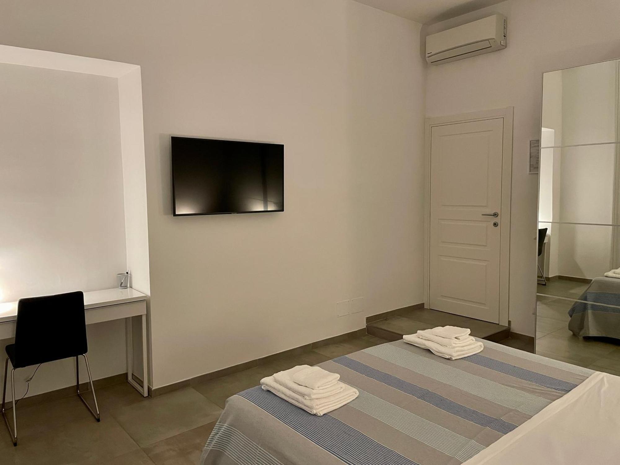 Napoli Centrale Suite Eksteriør bilde